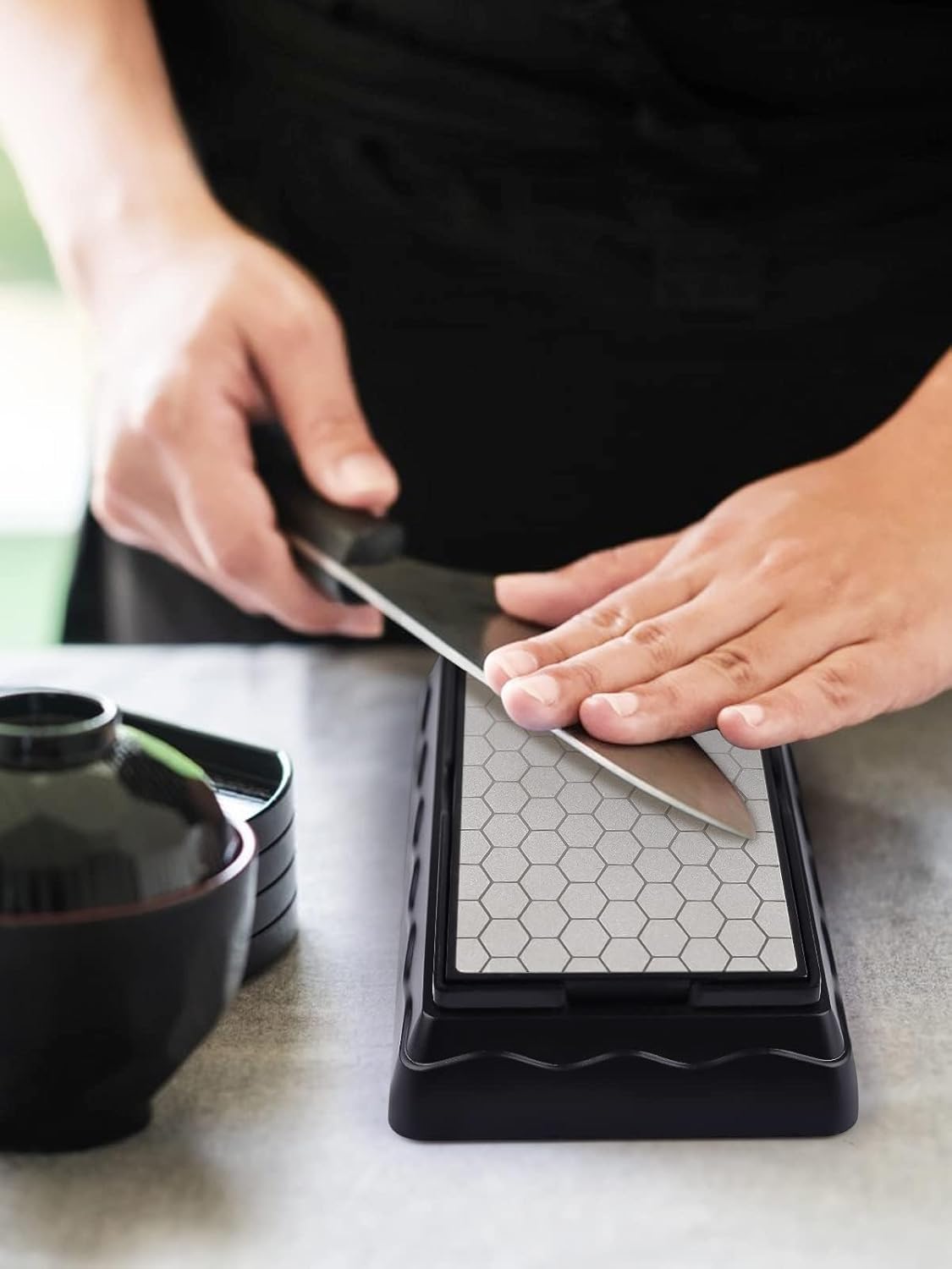 Double-Sided Diamond Sharpening Stone, Kalolary Knife Sharpener Stone Whetstone Honeycomb Surface Plate with Non-slip Base for Scissors Knives Outdoor Kitchen Sharpen Tools (600/1200 Grit, 150 x 63mm)