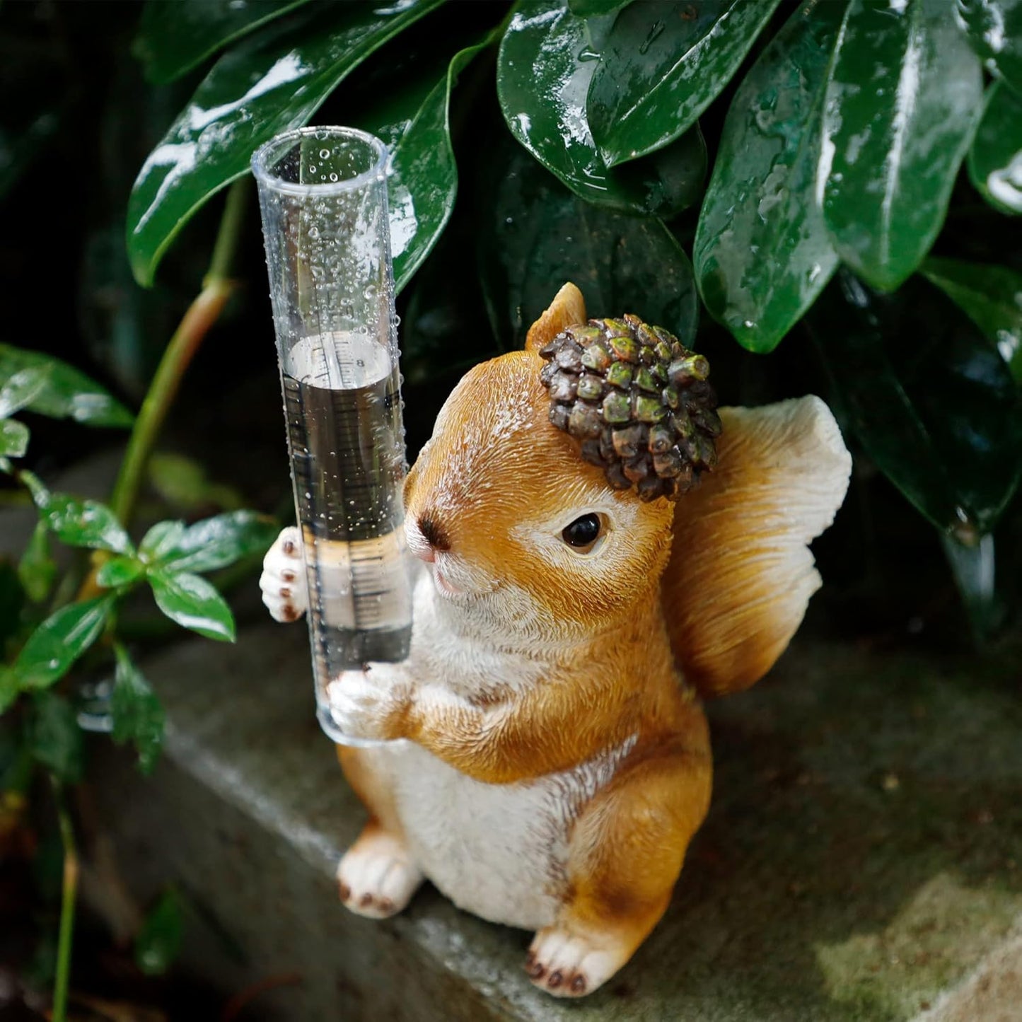 FORUP Resin Squirrel Rain Gauge, Hand Painted Squirrel Sculpture Water Gauge