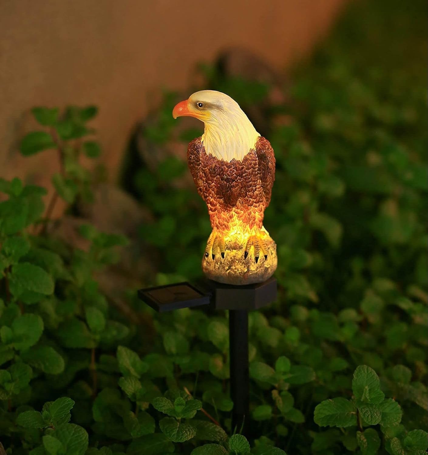 Eagle Figurine Garden Solar Stake Light Solar Eagle Lights Outdoor Decorative Bright Light Eagle Statue for Garden, Lawn, Patio, Yard Decoration.