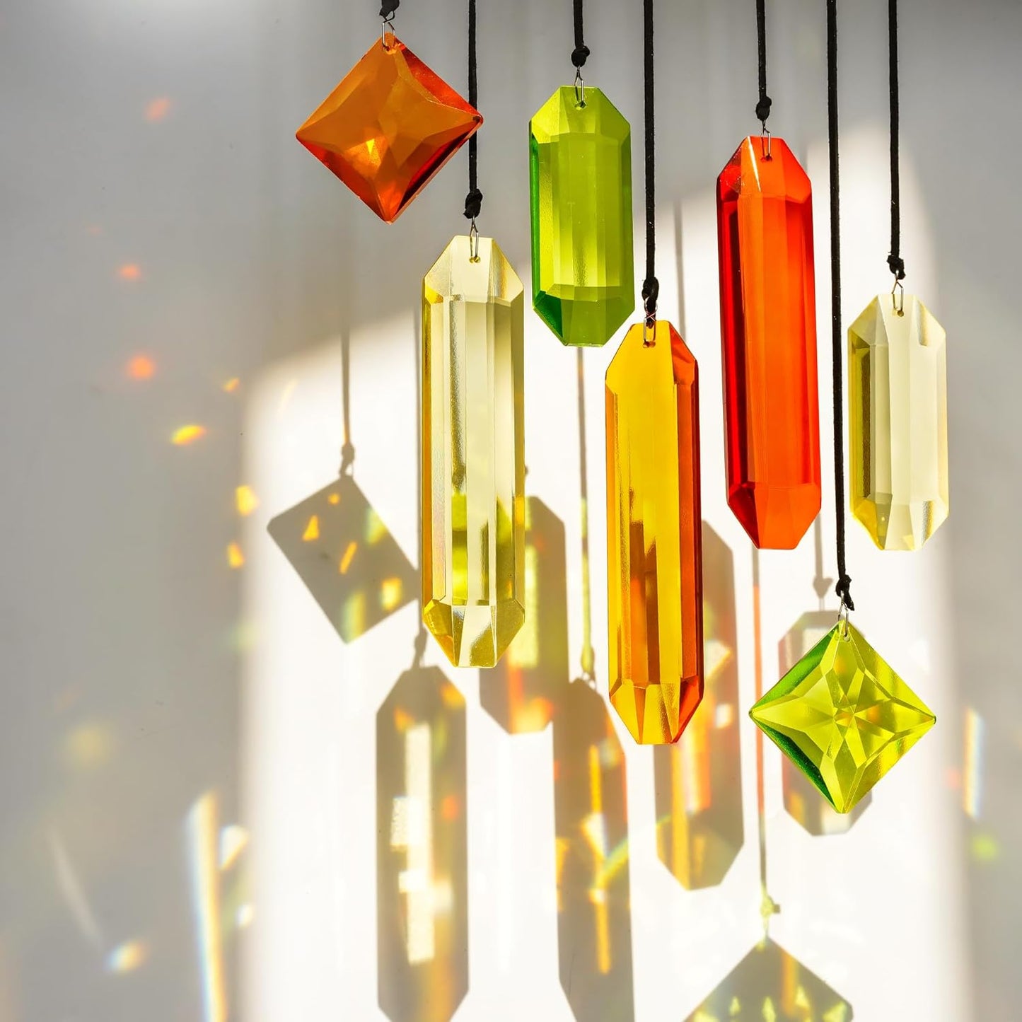 HDCRYSTALGIFTS 7PCS Crystal Prisms Suncatcher for Window Hanging, Rainbow Hanging Crystal Sun Catchers Indoor Window, Home Garden Christmas Decorations (Season Design)