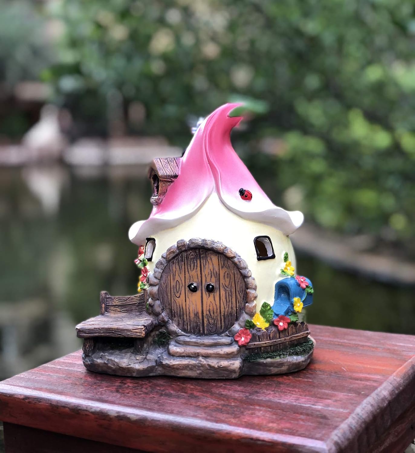 Solar Fairy Cute Garden House, Outdoor Gnome House Figurine with Solar Lights, Little Garden Cottage Figurines Multicolor