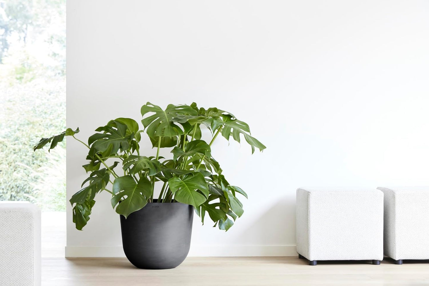 Ecopots Oslo Durable Modern Round Indoor/Outdoor Recycled-Based Composite Flower Pot Planter, Dark Grey, 17.75"