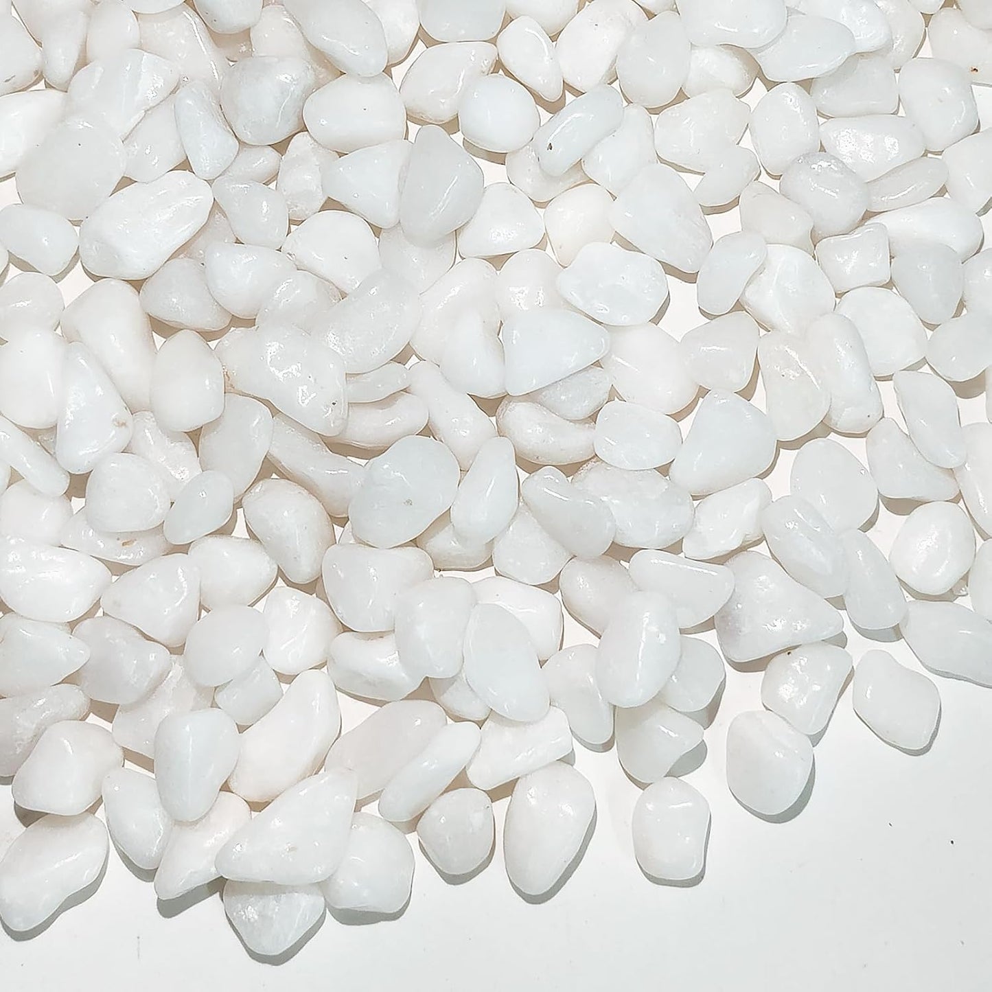 2 Pounds White Pebbles for Indoor Plants, 3/8 Inch Polished White Rocks, Decorative River Rocks for Potted Plants Vase Cactus Bird Bath and Outdoor Garden Landscaping