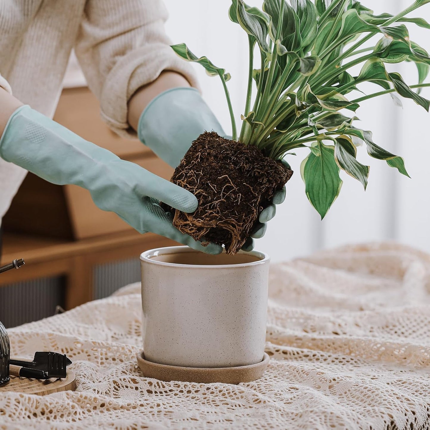 5.8 Inch Plant Pot: Ceramic Planter with Drainage Hole & Saucer for Indoor Outdoor Plants - Flowerpot with Bonded Tray for Home Office - Retro Style, Grey