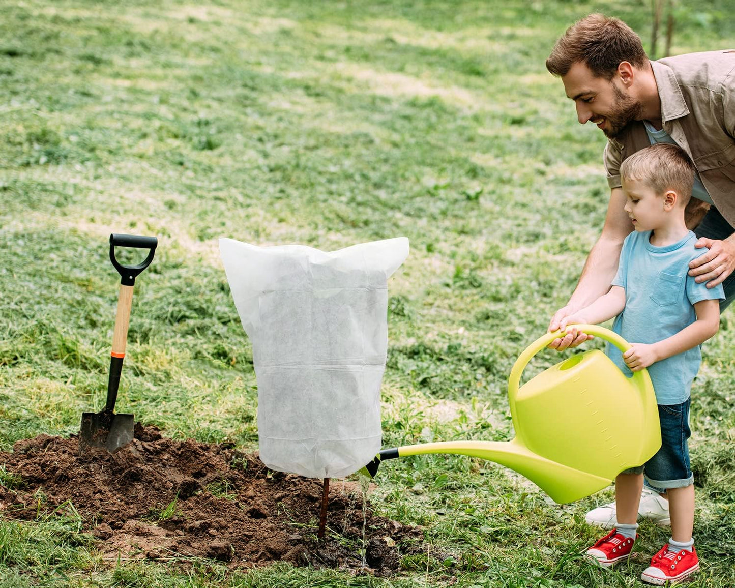 EAONE 12 Pack Plant Covers Freeze Protection, 24x32'' Winter Frosts Cloth for Outdoor Plants, Reusable Frost Blankets Drawstring Bags for Cold Freeze Sun Protection Bird Insect Prevention,White