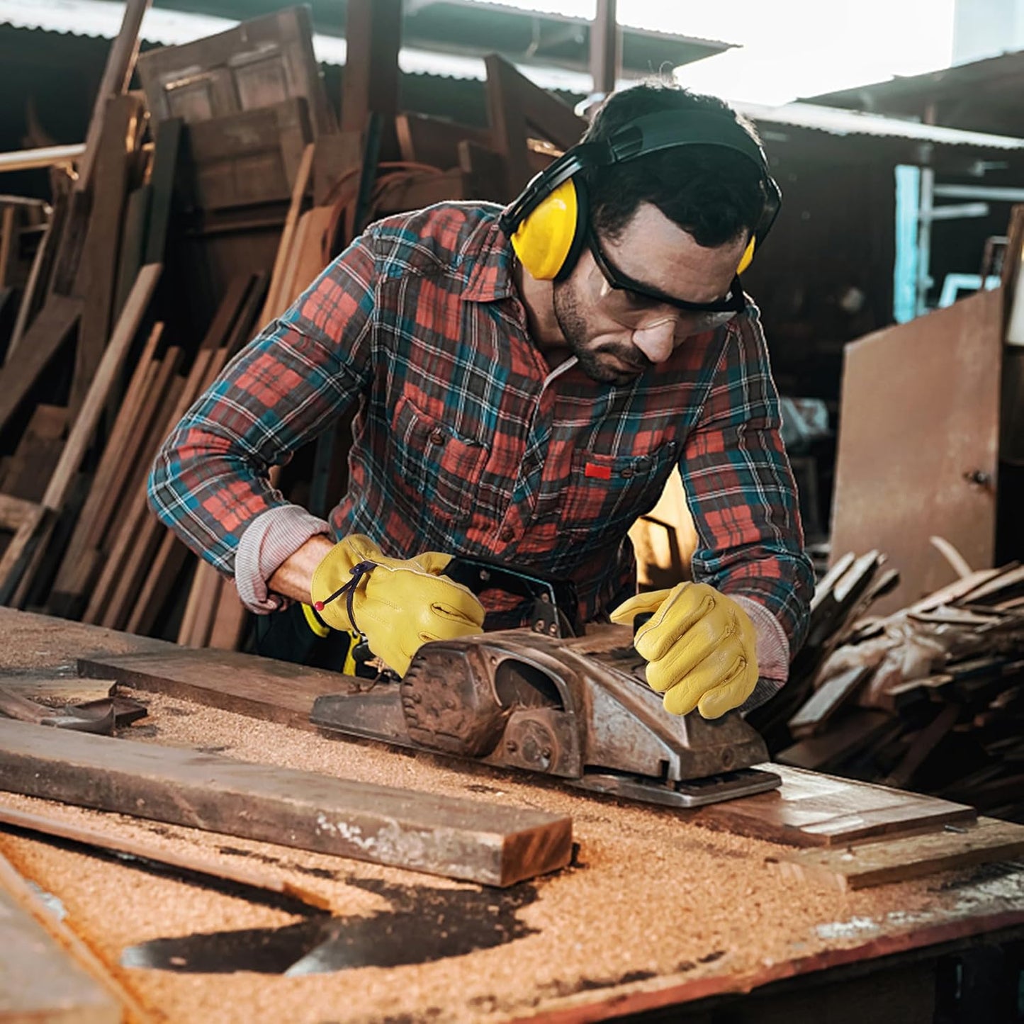 HLDD HANDLANDY Leather Work Gloves for Men & Women, Adjustable Wrist Cowhide Gardening Glove with Reinforced Palm for Driver