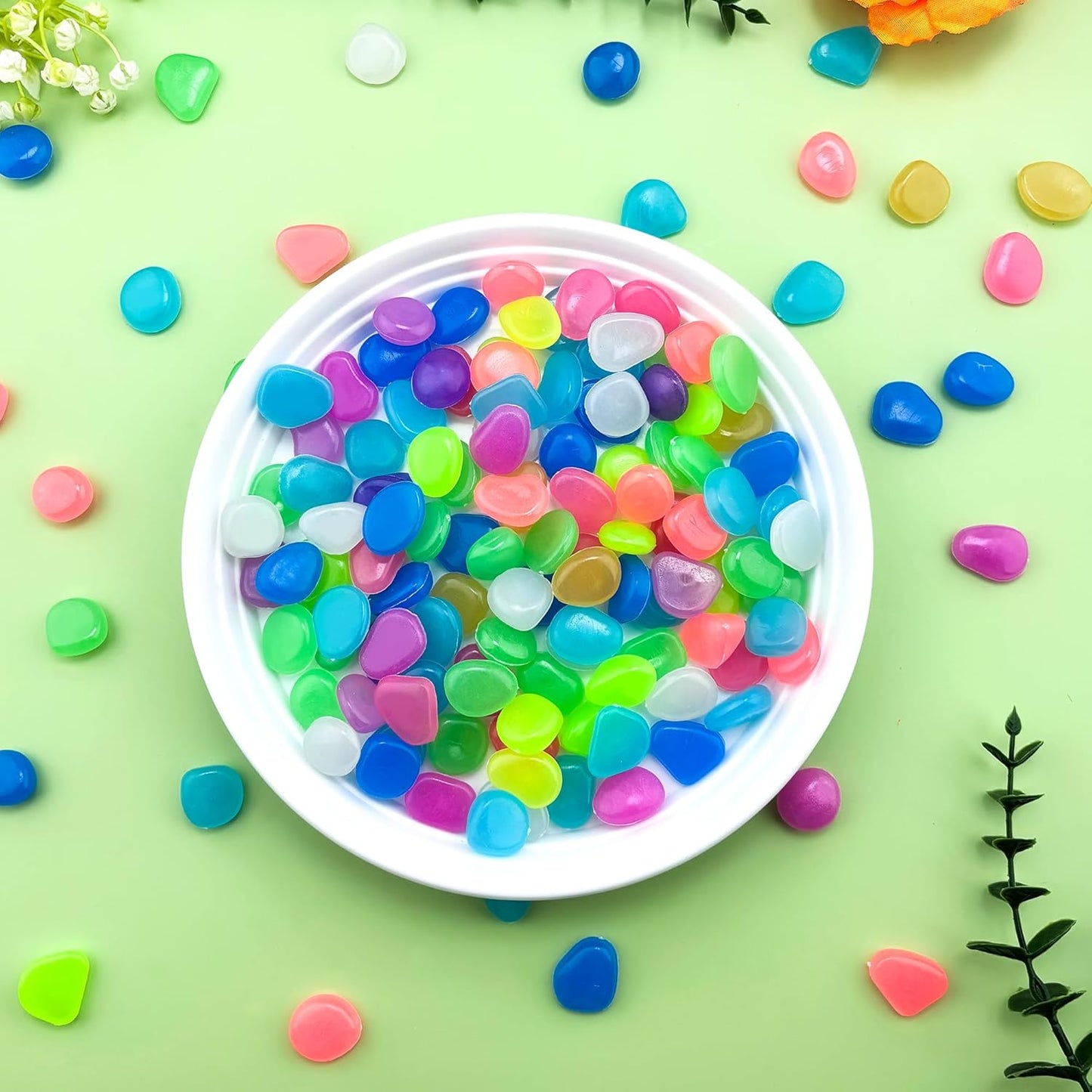 Glow in The Dark Fish Tank Rocks,Glowing Rocks Stones Resin Glow in Dark Pebbles for Outdoor Garden, Fish Tank, Aquarium, Landscaping,Driveway Decoration,Multi 2.2 Lb