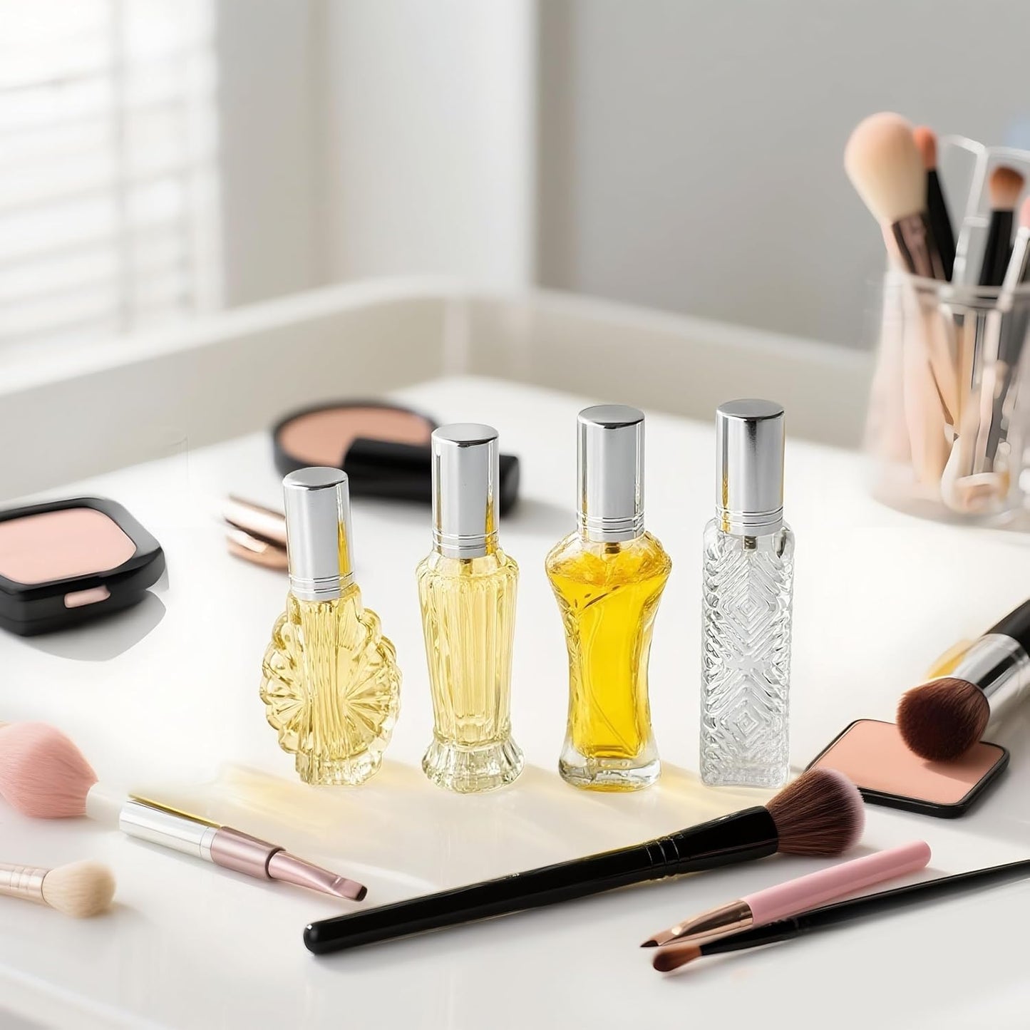 H&D HYALINE & DORA Vintage Refillable Perfume Bottles Glass Empty Spray Bottle Wedding Gifts Car Decor Set of 4