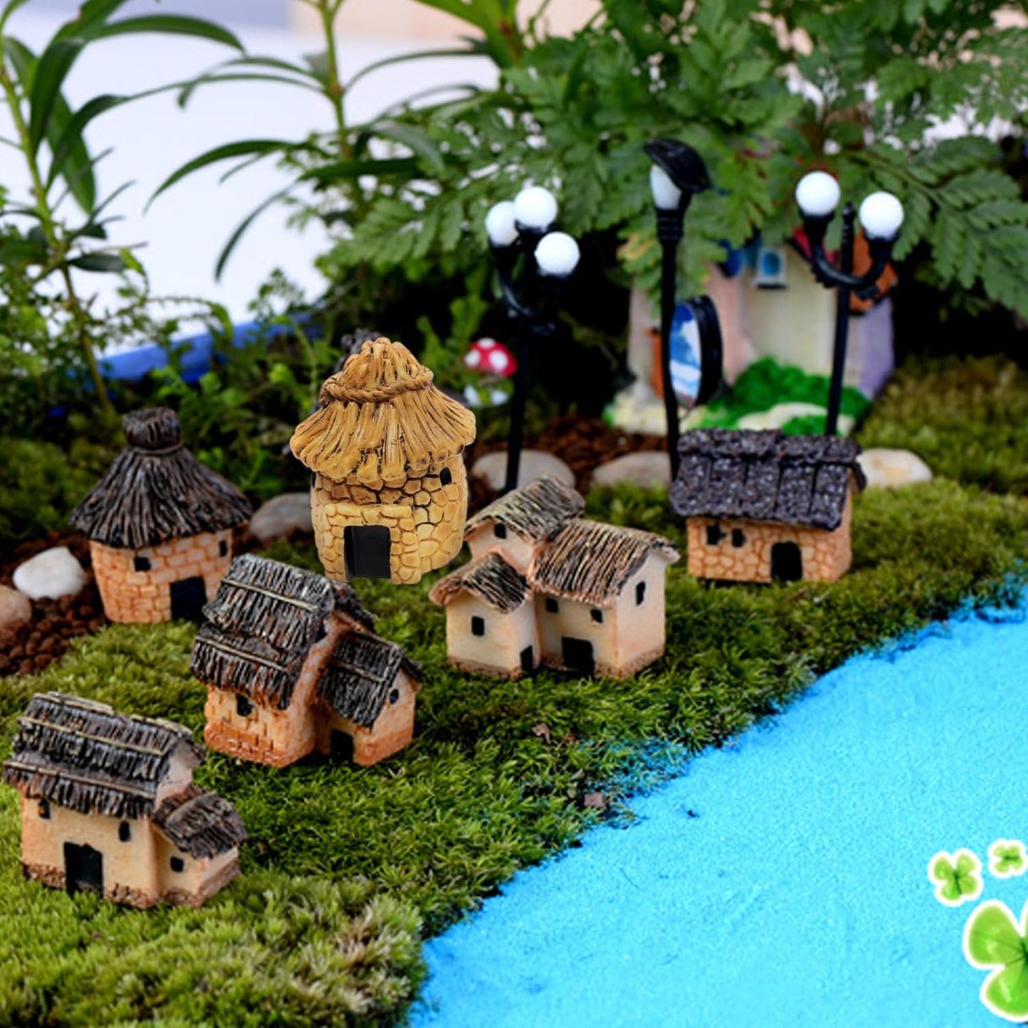 10PCS Mini House Miniature Resin House Figurines Small Village Cottage Fairy Garden Accessories Outdoor Micro Landscape Decor Mini Garden Lawn Terrariums Plant Pots Ornament