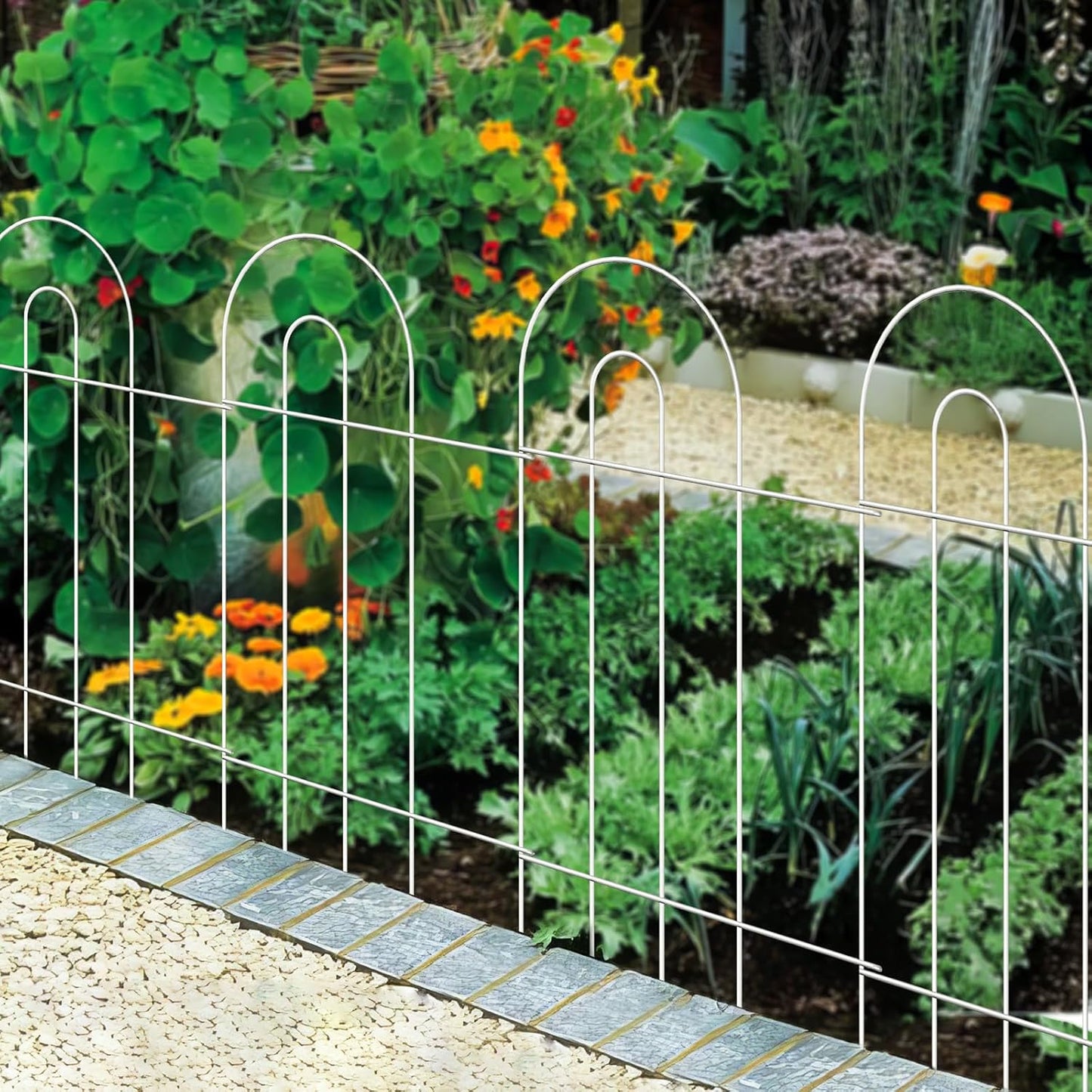 Decorative White Garden Border Fence 32inX20ft Rustproof Landscape Metal Edging Patio Decor Yard Fencing Patio Flower Bed Garden Fencing for Outdoor