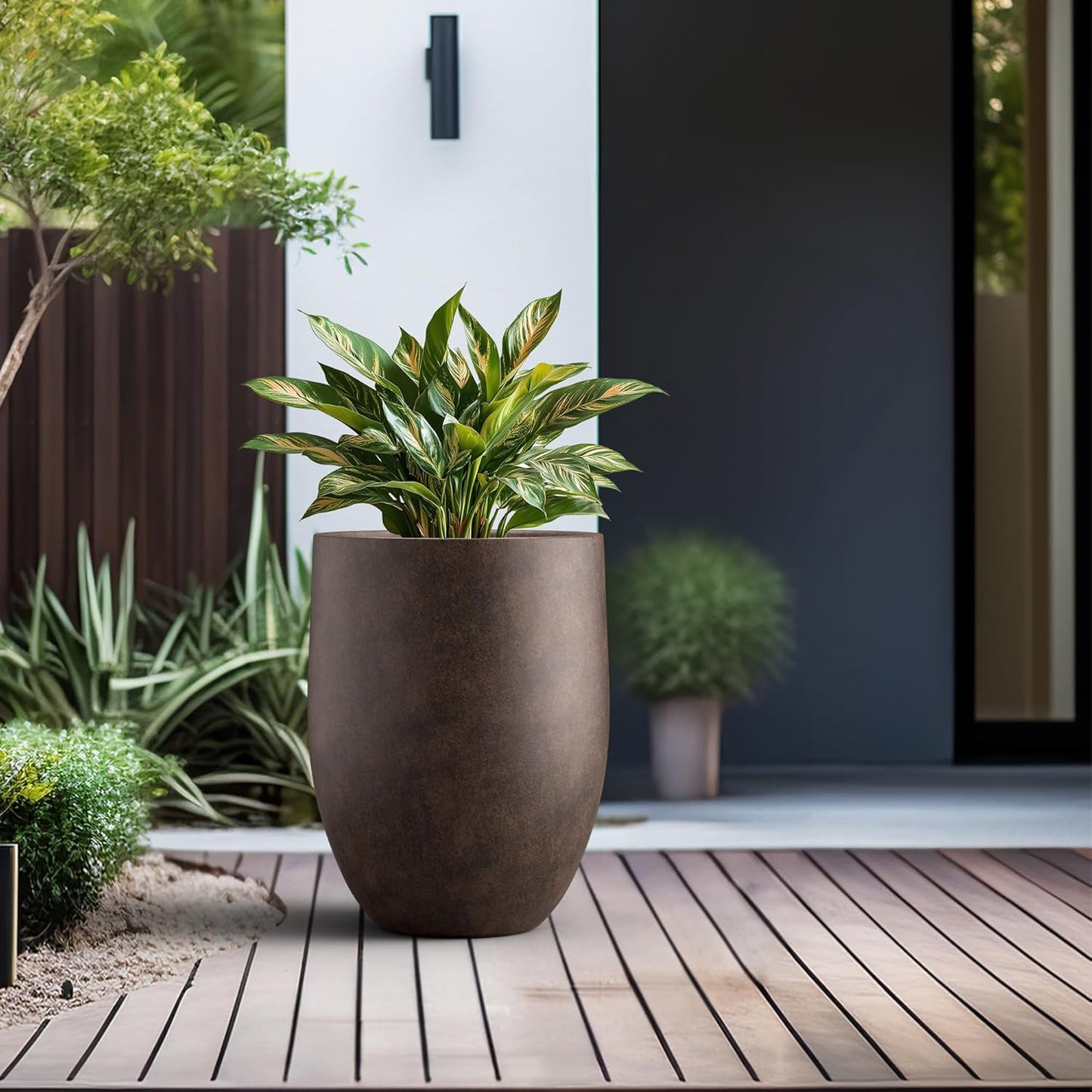 Kante 21.7" H Rusty Tall Planter, Large Outdoor Indoor Decorative Pot with Drainage Hole and Rubber Plug, Modern Round Style for Home and Garden