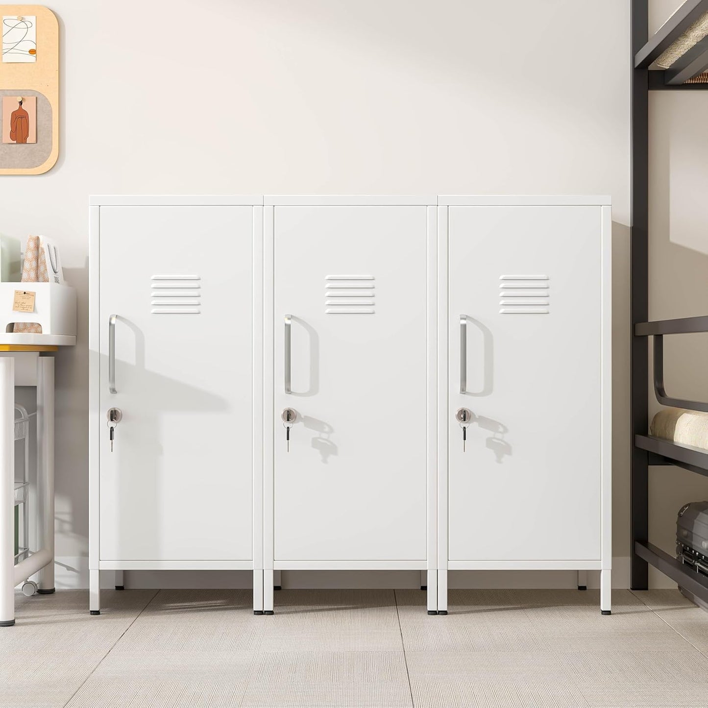 35" Metal Storage Locker, Lockable Employees Metal Locker with Door and Adjustable Shelves, Steel Locker for Home, School, Office, Gym (White)