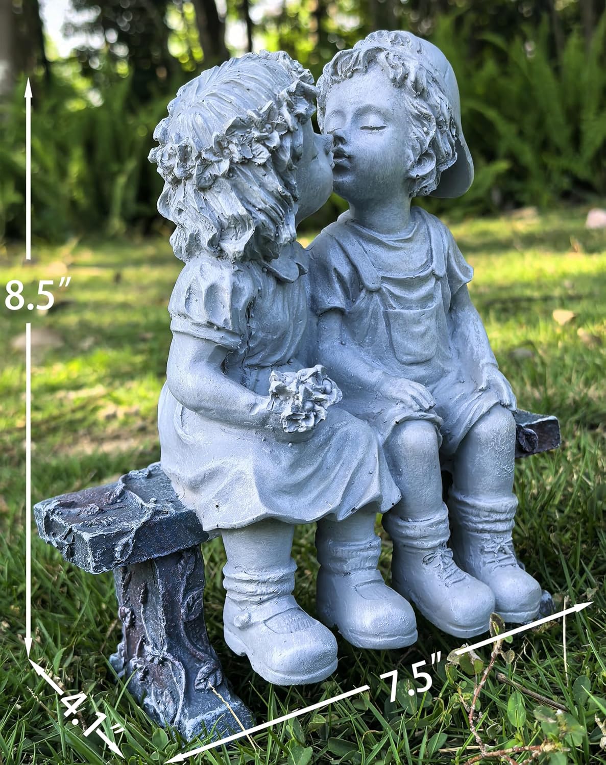 Garden First Kiss Outdoor Statue Decorative, Flower Bed Decor Puppy Love Kissing Couple,Boy and Girl Kissing Garden Figurine for Yard Patio Art
