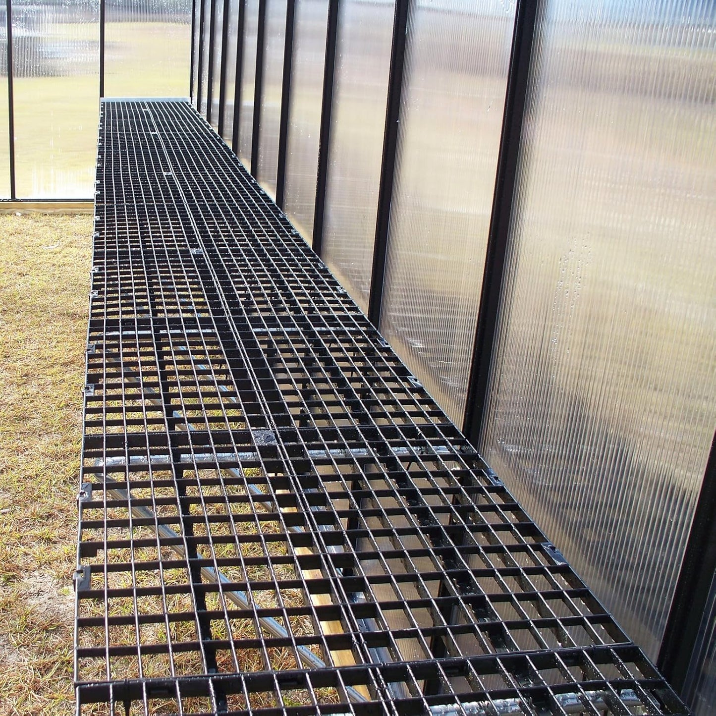 Greenhouse Work Bench System Size: 16' W