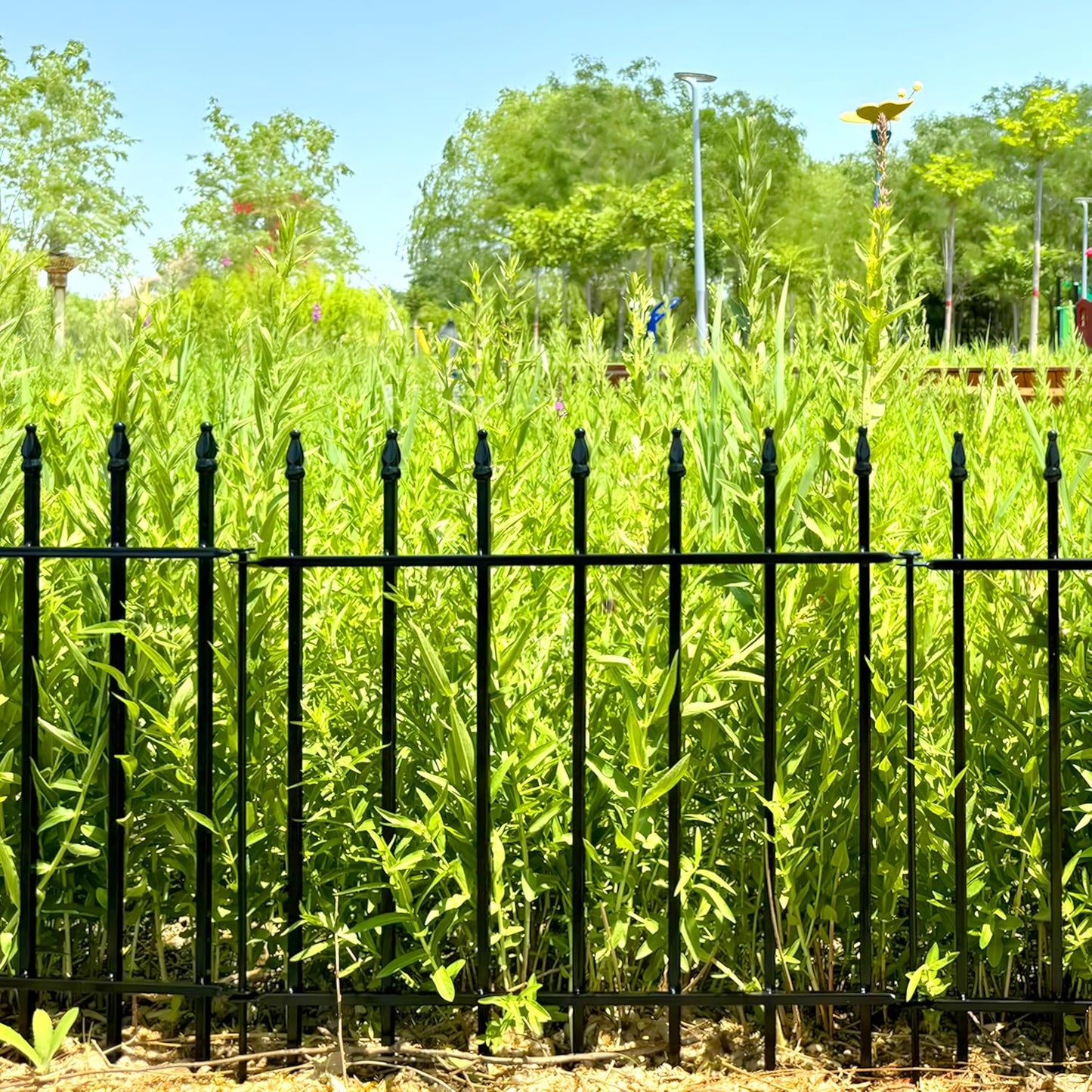 Metal Decorative Garden Fence 24" Wide x 24" High (5 Panels, Total Length 10 feet), Metal Border Folding Fence, Landscape Fencing Dog Fence Pet Fence for Flower Bed, Yard, Animal Barrier