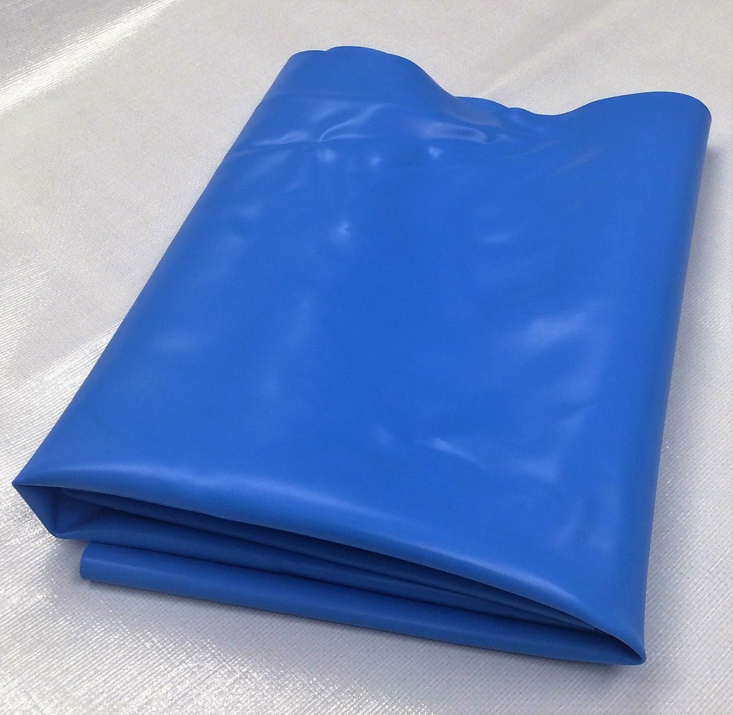 USA Pond Products' - 18x20 Blue Pond Liner-18'W x 20'L (5.49m x 6.1m) in 30-mil Blue PVC (0.75mm)-Fish/Plant Friendly for Koi Ponds, Streams & Water Gardens
