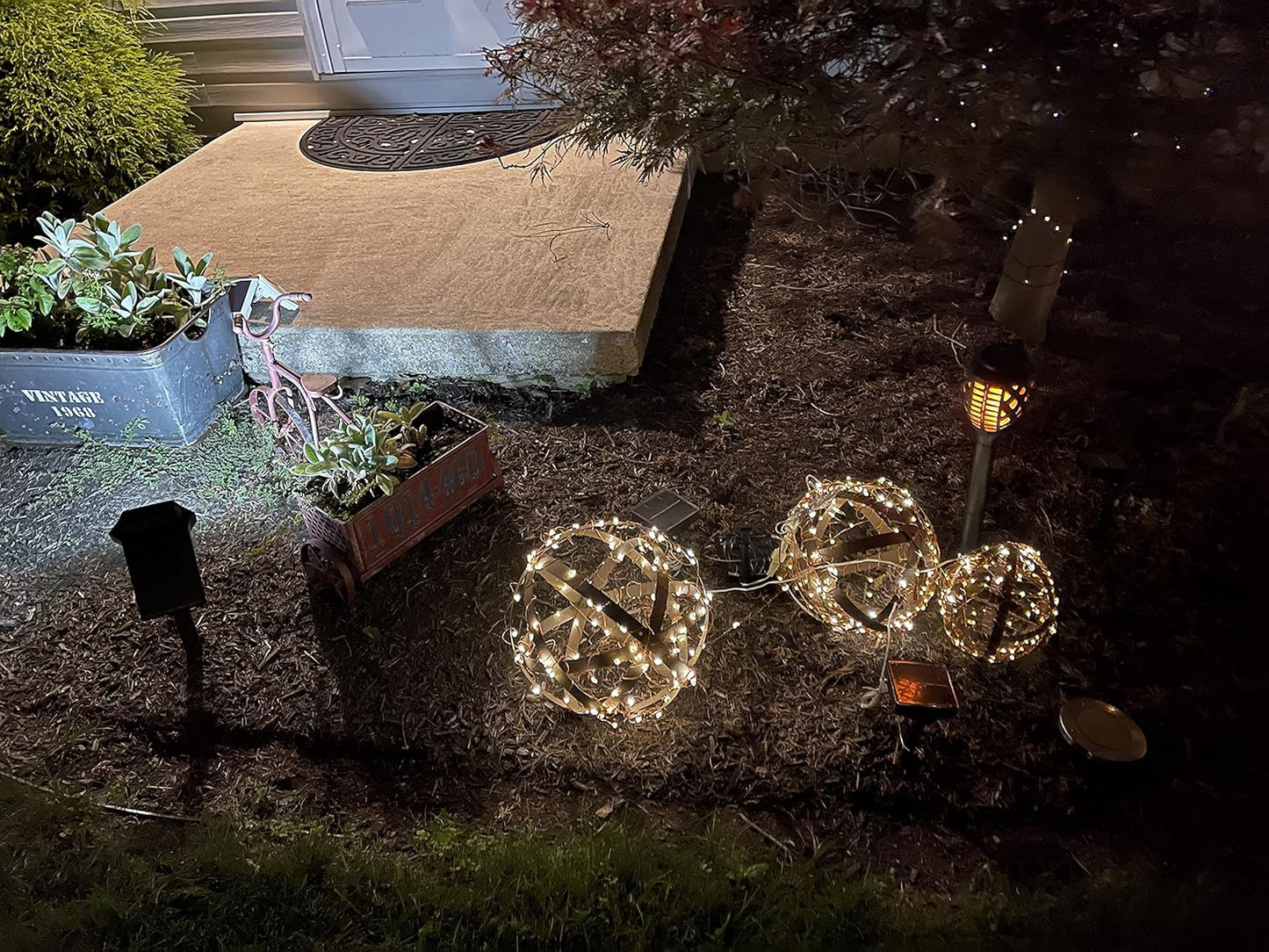 BSTGIFTS Metal Garden Spheres, Metal Band Decorative Spheres, Metal Folding Orb Garden Ball, Sets of 3