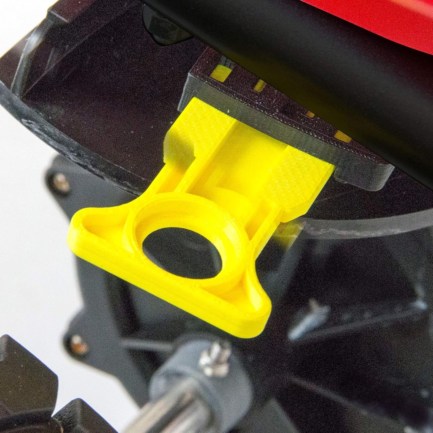 Chapin 8303C Made in the USA 100 lb. Contractor Turf Broadcast Spreader with Enclosed Gears System, Rugged Powder Coated Steel Frame, 12 Inch Tire, Includes Rain Cover and Grate, Red